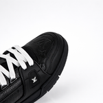 Louis Vuitton Trainer LV Total Black