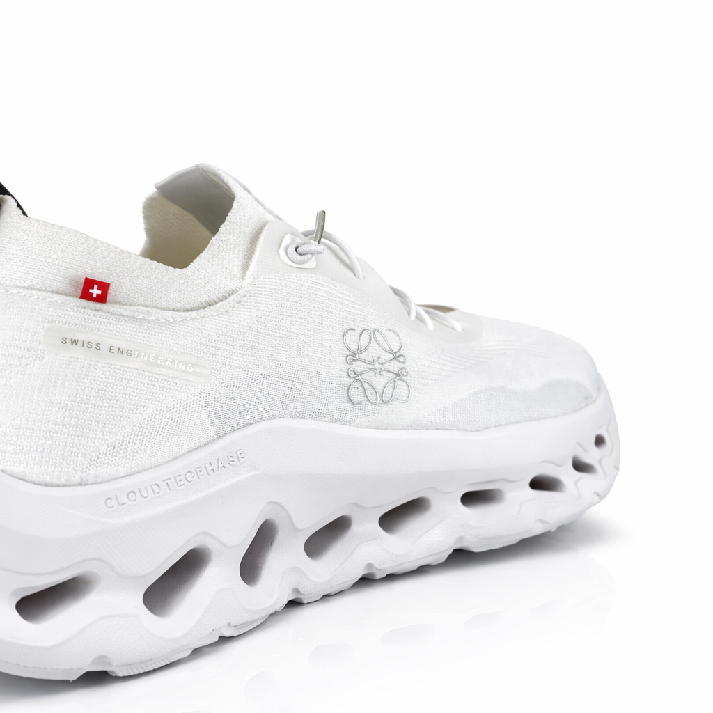 On Cloud Loewe White