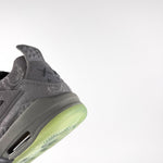 Air Jordan 4 Retro Kaws