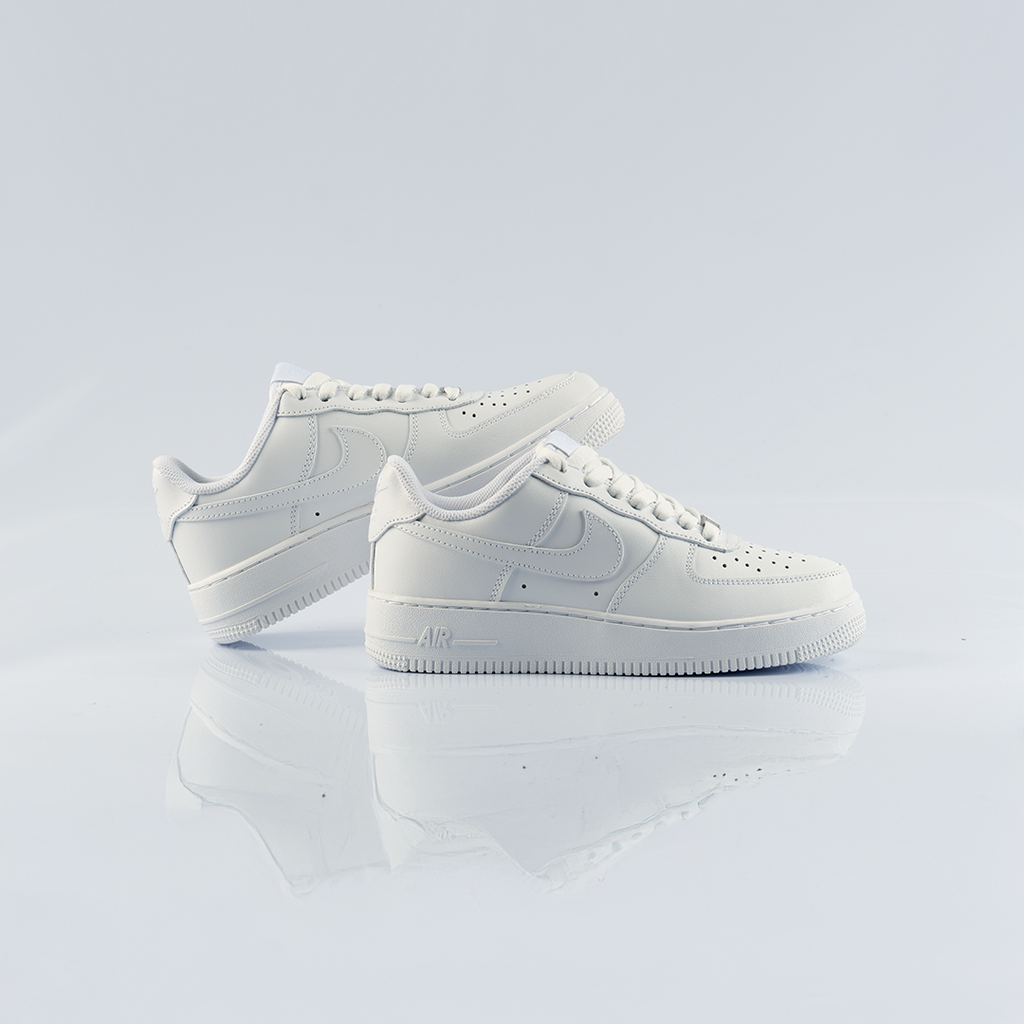 Nike Air Force 1 '07 Triple White