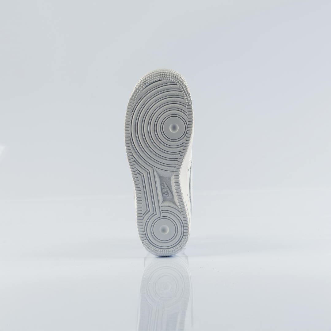 Nike Air Force 1 '07 Triple White