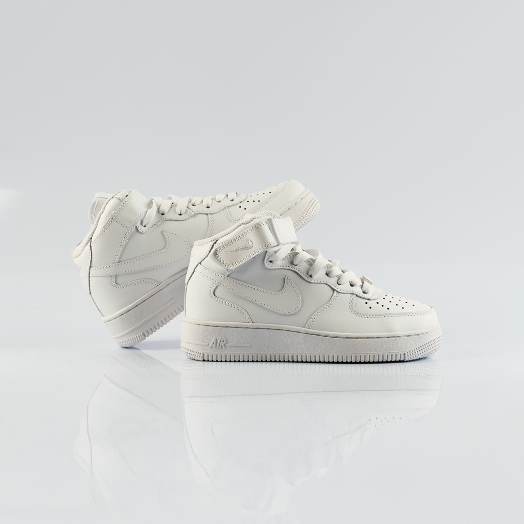 Nike Air Force 1 Mid Triple White