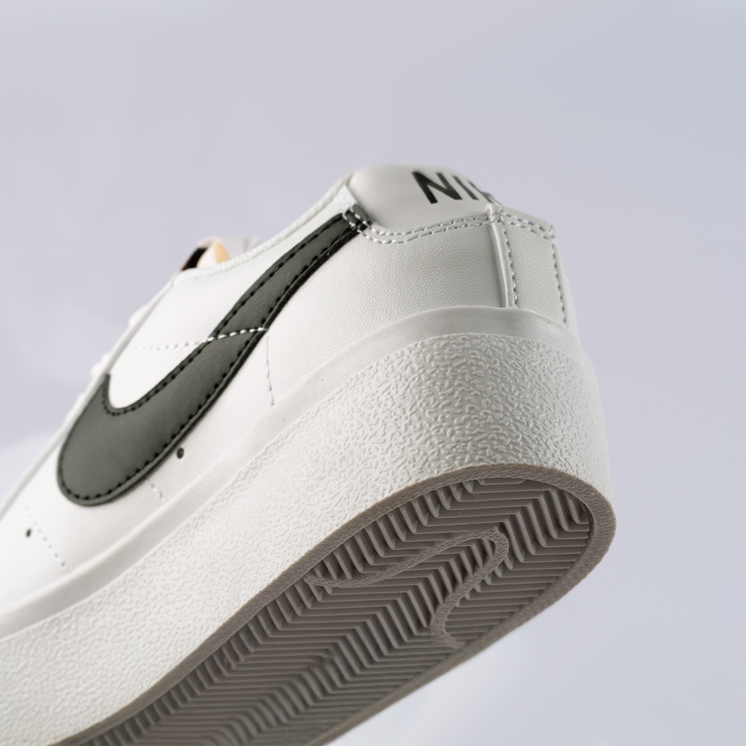 Nike Blazer Low Platform White Black